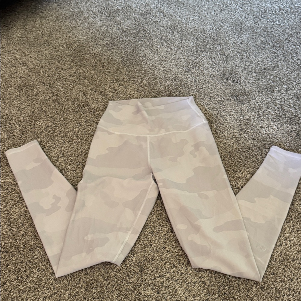 ALO Yoga Gray Camo Leggings